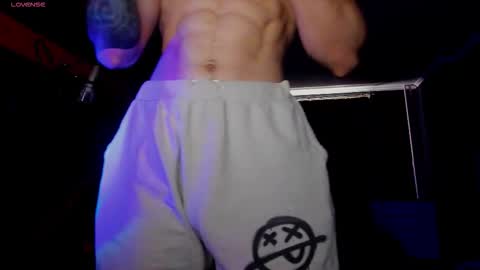 Snapshot of rodarri chatting on 10.04.25 MY NAME CAN SEE ALL MY CUM VIDEO BUY FAN SUB. online show from 10.04.25