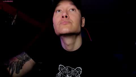 Snapshot of rodarri chatting on 10.15.25 MY NAME CAN SEE ALL MY CUM VIDEO BUY FAN SUB. online show from 10.15.25