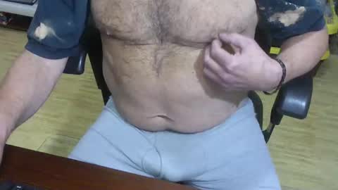 Snapshot of rodmanthick13 chatting on 10.26.25 George online show from 10.26.25