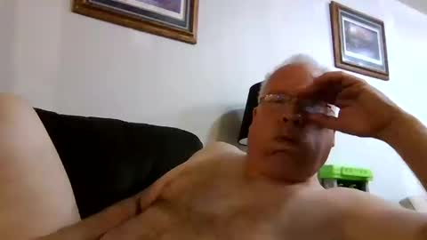rodstud641 online show from 10.10.25