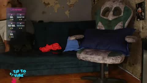 Snapshot of rogert_xx chatting on 05.27.26 Rogert online show from 05.27.26