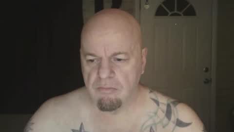 Snapshot of roinaz chatting on 05.16.26 roinaz online show from 05.16.26