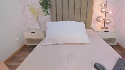   online show from 11.19.25