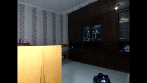 Snapshot of romahka999 chatting on 12.21.25 Roma online show from 12.21.25