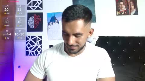 Snapshot of romanpearce_ chatting on 06.27.26 Roman online show from 06.27.26