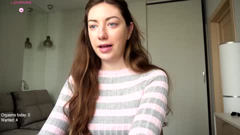 Snapshot of ronny_ponny chatting on 11.10.25 RonnyPonny online show from 11.10.25