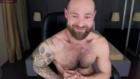 Snapshot of roryreed chatting on 02.15.25 Rory Reed online show from 02.15.25