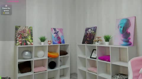 Viola online show from 03.30.26