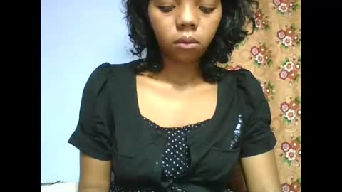 Snapshot of rosah225127 chatting on 05.21.26 rosah225127 online show from 05.21.26