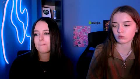 rosalie_liu online show from 11.18.25