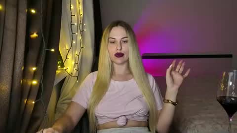 Rosali online show from 11.04.25