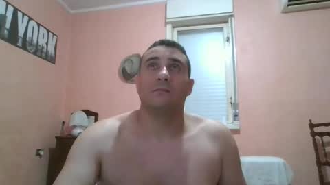 Snapshot of rosario1212 chatting on 09.18.25 Rosario online show from 09.18.25