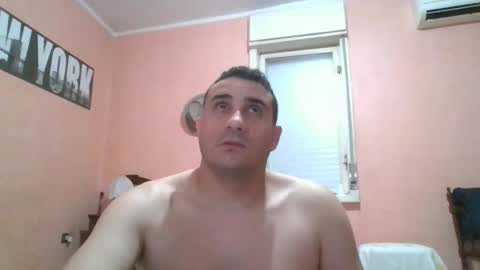 Snapshot of rosario1212 chatting on 11.22.25 Rosario online show from 11.22.25