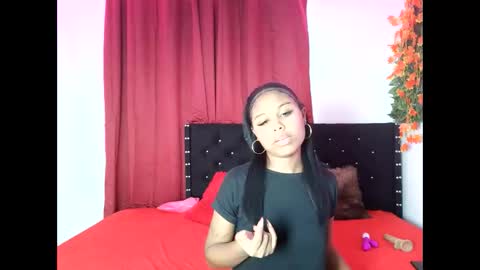 Snapshot of rosasexi_09 chatting on 10.18.25 rosasexi_09 online show from 10.18.25