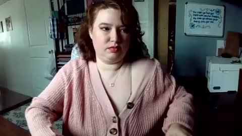 Snapshot of rose211994 chatting on 12.16.24 Rose online show from 12.16.24