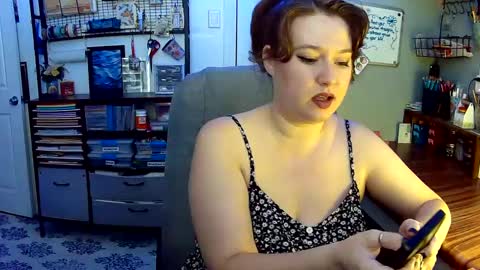 Snapshot of rose211994 chatting on 09.15.25 Rose online show from 09.15.25