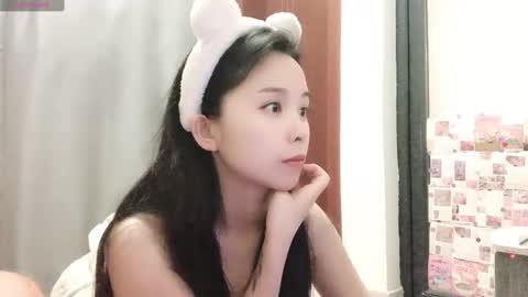 Snapshot of rose6688 chatting on 02.05.25 rose online show from 02.05.25