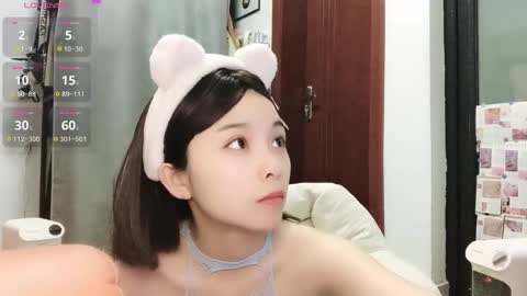 Snapshot of rose6688 chatting on 02.13.25 rose online show from 02.13.25