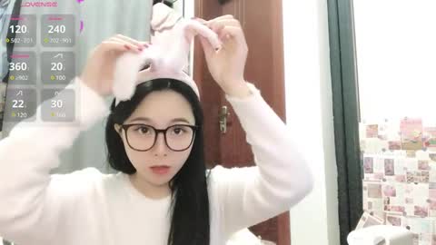 Snapshot of rose6688 chatting on 02.21.25 rose online show from 02.21.25