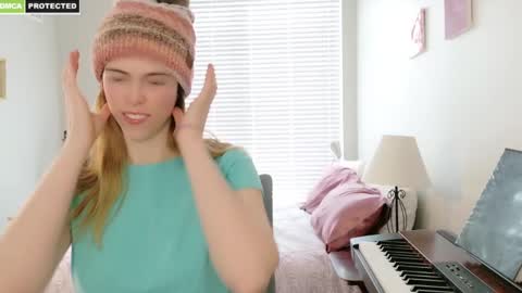 rose77782 online show from 02.08.25