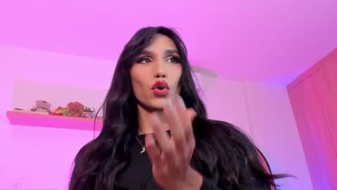 Snapshot of rose__saenz chatting on 11.27.25 Rose Saenz online show from 11.27.25