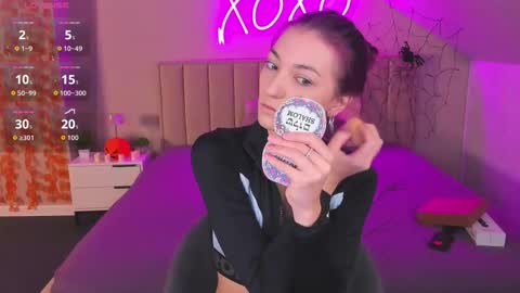 Snapshot of rose_dixon chatting on 11.08.25 Kimberlly online show from 11.08.25