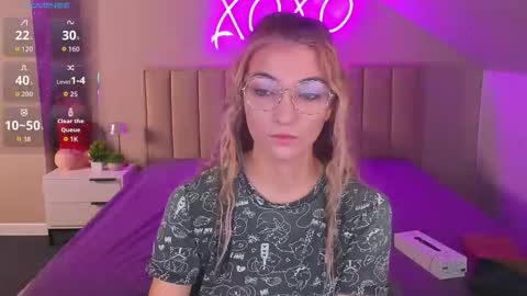 Snapshot of rose_dixon chatting on 11.30.25 Kimberlly online show from 11.30.25