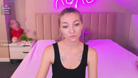 Snapshot of rose_dixon chatting on 12.15.25 Kimberlly online show from 12.15.25