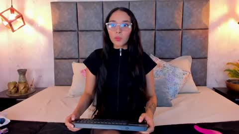 roseaurora online show from 05.29.26