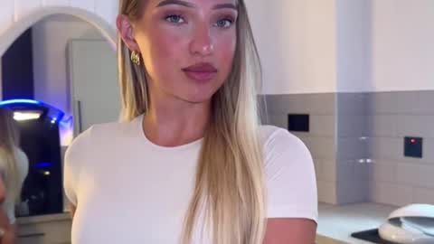 Bella  online show from 07.15.26