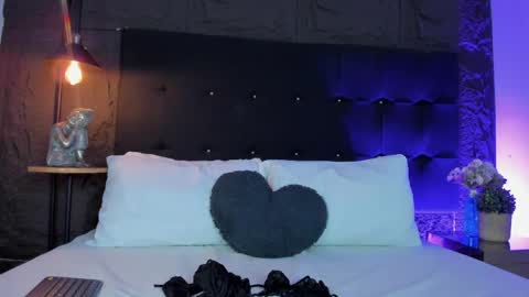 Rose  online show from 04.17.26