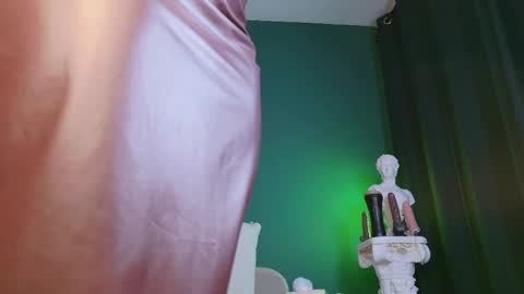 rosedelic online show from 10.18.25