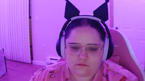 Snapshot of rosekiller55 chatting on 10.28.25 rosekiller55 online show from 10.28.25