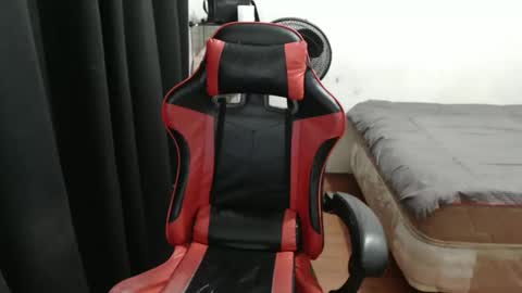 Snapshot of rosemae07 chatting on 10.11.25 rosemae07 online show from 10.11.25