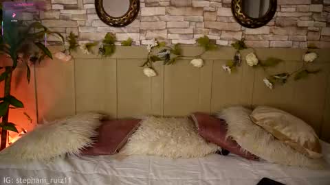 Stephani online show from 12.18.25