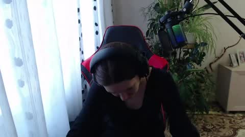 Lina online show from 04.10.26