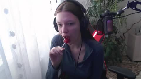 Lina online show from 04.16.26