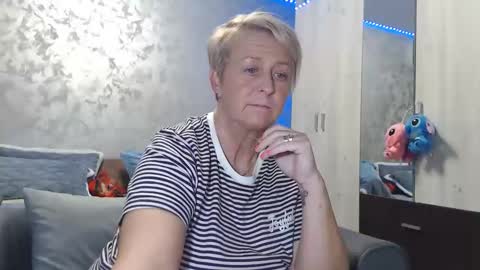 Lovepinklilly online show from 11.20.25