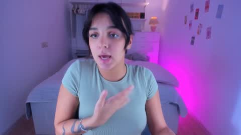 Roshelle online show from 02.08.25