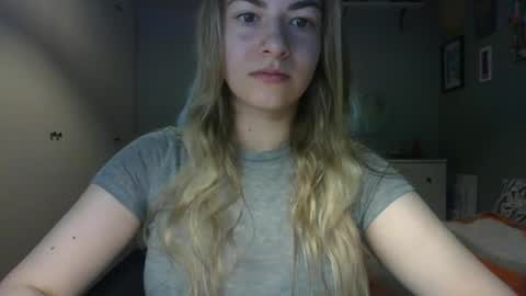 Snapshot of rosie_june chatting on 06.10.26 Rosie online show from 06.10.26