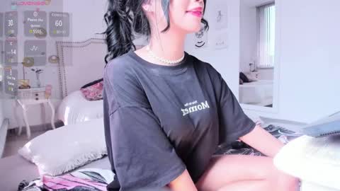 Rosieeee  online show from 01.13.25