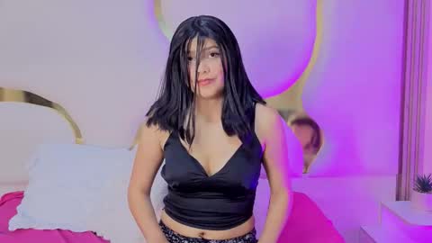 Snapshot of rosiejones_ chatting on 02.28.26 Rosie online show from 02.28.26