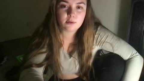 Snapshot of rosielinda16 chatting on 12.28.24 Rosie online show from 12.28.24