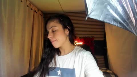 Snapshot of rosse_25 chatting on 02.02.26 Would you like to help me with supplementation and sports suits so I can compete in powerlifting online show from 02.02.26