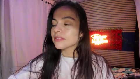 Snapshot of rosse_25 chatting on 02.09.26 Would you like to help me with supplementation and sports suits so I can compete in powerlifting online show from 02.09.26