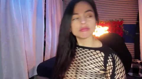 Snapshot of rosse_25 chatting on 02.25.26 Would you like to help me with supplementation and sports suits so I can compete in powerlifting online show from 02.25.26