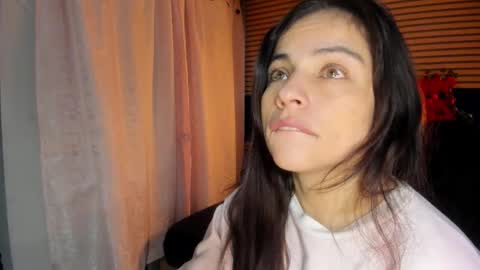 Snapshot of rosse_25 chatting on 03.02.26 Would you like to help me with supplementation and sports suits so I can compete in powerlifting online show from 03.02.26