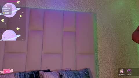 Snapshot of rosselfinoll chatting on 01.20.25 Rossel online show from 01.20.25