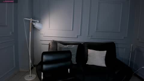 Rossie Rivers online show from 12.14.25