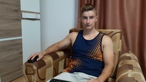 Snapshot of rosswillis7 chatting on 09.30.25 Ross online show from 09.30.25